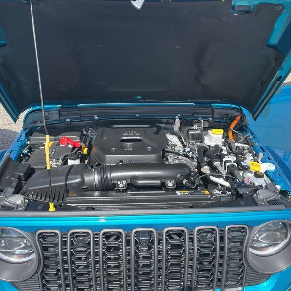 Used 2024 Jeep Wrangler 4xe Rubicon X 4XE with VIN 1C4RJXR6XRW192042 for sale in Tampa, FL