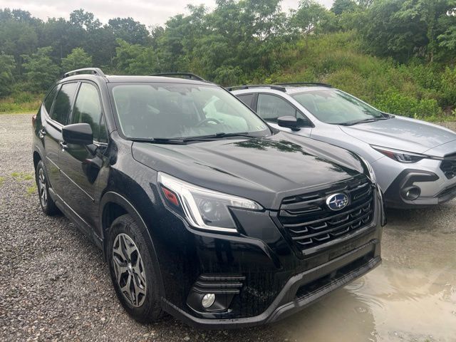 Dark Gray Metallic 2018 Subaru Forester SUV / Crossover All-Wheel Drive Continuously Variable Transmission