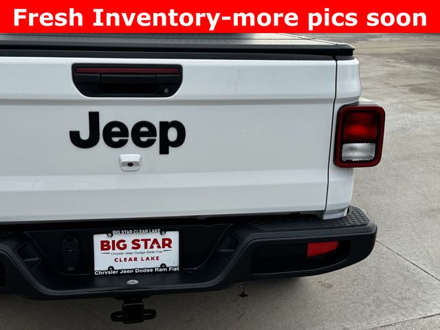 2024 Jeep Gladiator Sport White at DeMontrond Auto Country