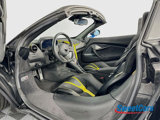 2022 McLaren 720S