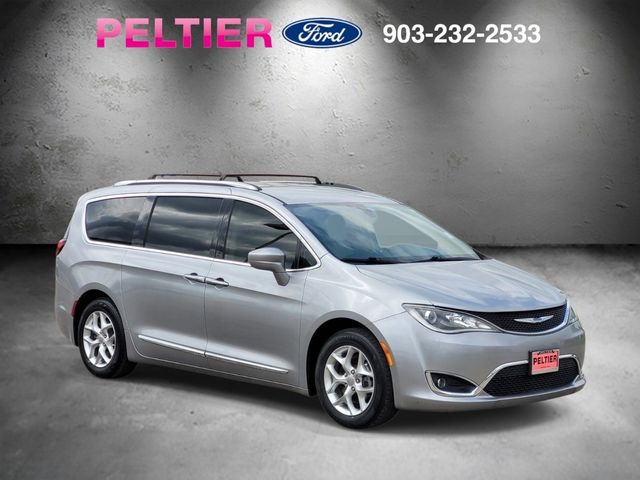 Billet Silver Metallic Clearcoat 2019 Chrysler Pacifica Touring L Plus FWD Minivan Front-Wheel Drive 9-Speed Automatic