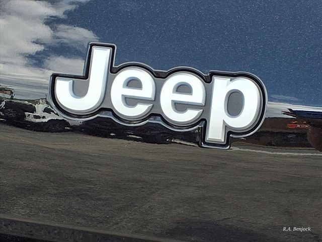 New 2025 Black Jeep Laredo image 7