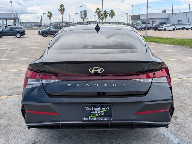 2026 Hyundai Elantra SEL Sport - 5