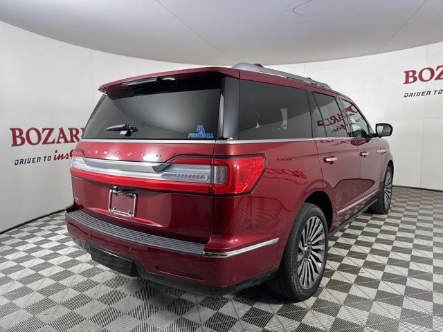 2018 Ruby Red Metallic Tinted Clearcoat Lincoln Navigator Select RWD SUV