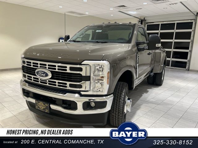 Marsh Gray 2026 Ford F-350 Super Duty Pickup Truck Four-Wheel Drive Automatic