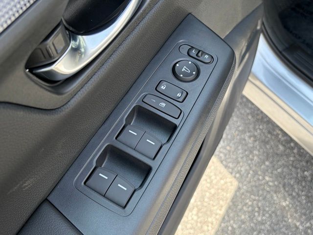 new 2026 Honda CR-V Hybrid car, priced at $41,675