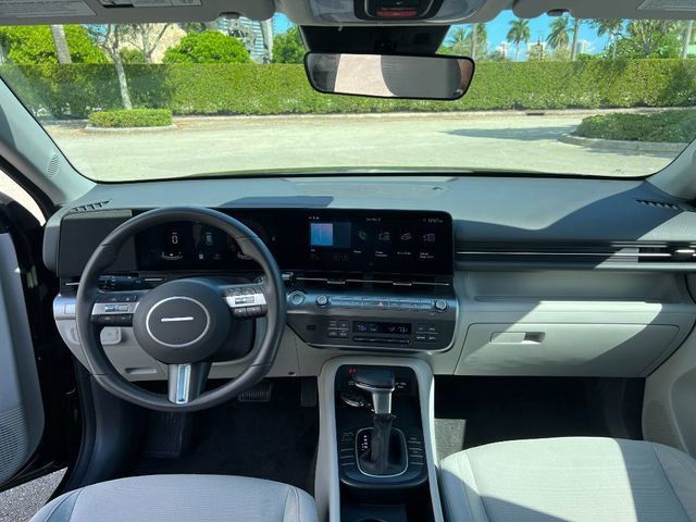 Used 2025 Black Hyundai SEL image 14