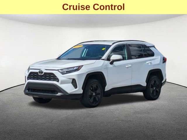 2022 Toyota RAV4 XLE 10