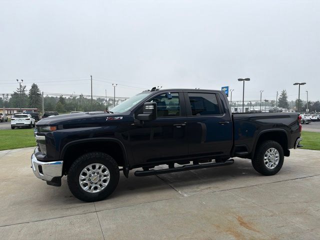 2024 Chevrolet Silverado 3500HD LT Crew Cab 4WD