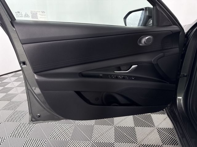 New 2025 Hyundai Elantra Hybrid For Sale in Indianapolis, IN