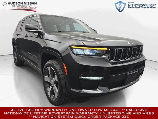 Diamond Black Crystal Pearlcoat 2023 Jeep Grand Cherokee L Limited 4WD SUV / Crossover Four-Wheel Drive 8-Speed Automatic