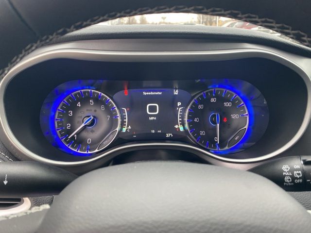 2026 Chrysler Pacifica Select - Bright White Clearcoat exterior view 12