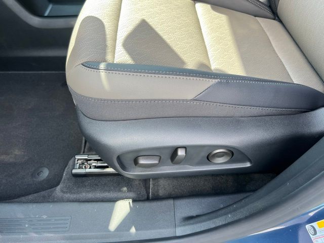 2027 Chevrolet Equinox LT - Photo 14