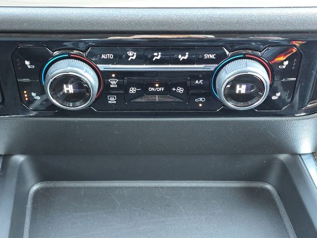 2024 Chevrolet Silverado 2500HD LT:44989A