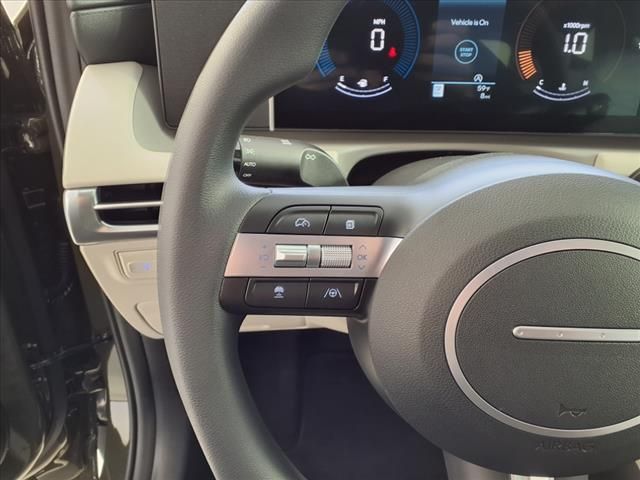 2025 Hyundai Tucson SE photo