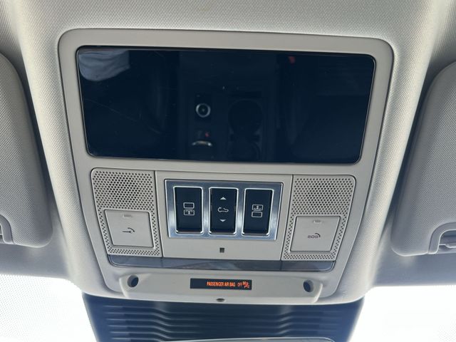 Used 2024 Black Land Rover S image 31