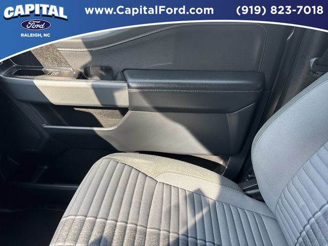 Used 2023 Blue Ford XLT image 28