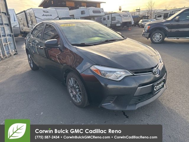 2016 Toyota Corolla LE 21