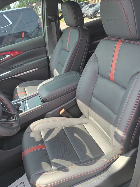 Used 2024 Chevrolet Traverse SUV