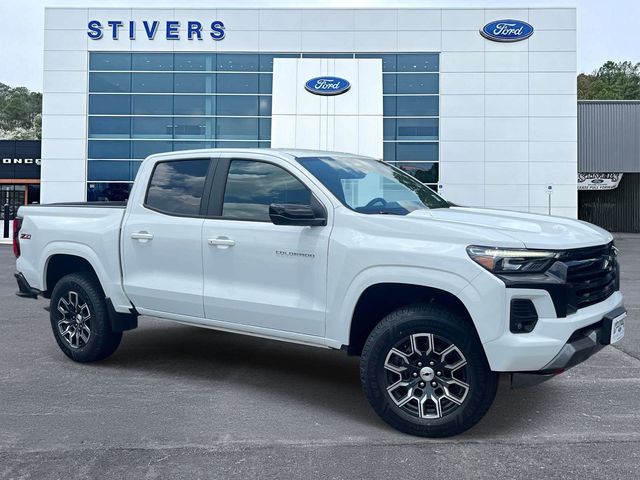 Summit White 2023 Chevrolet Colorado Z71 Crew Cab 4WD Pickup Truck Four-Wheel Drive 8-Speed Automatic