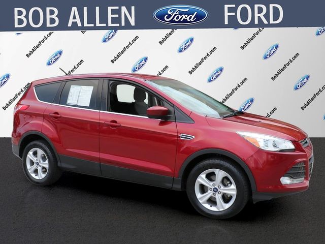Used 2016 Ford Escape SE with VIN 1FMCU0GX9GUA97749 for sale in Overland Park, KS