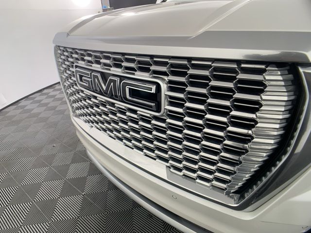 2021 GMC Yukon XL Denali 42