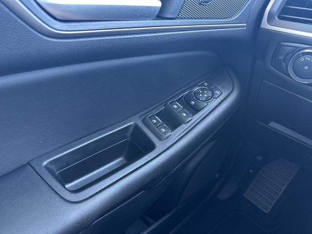 Used 2022 Gray Ford SEL image 14