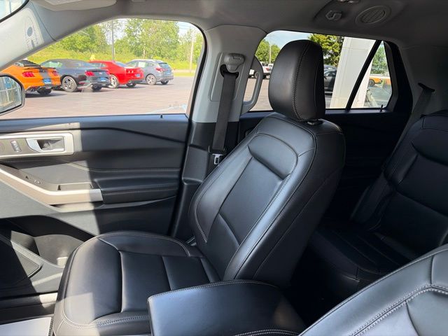 2023 Ford Explorer XLT Gray at Honda North