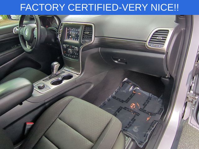 Used 2021 Silver Jeep Laredo E image 37