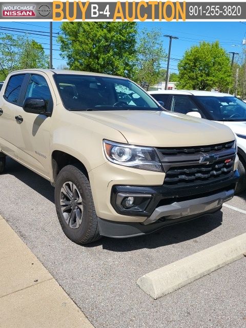 Sand Dune Metallic 2022 Chevrolet Colorado Z71 Crew Cab 4WD Pickup Truck Four-Wheel Drive 8-Speed Automatic