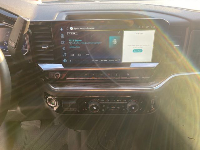 2025 Chevrolet Silverado 1500 LT - Sterling Gray Metallic exterior view 17