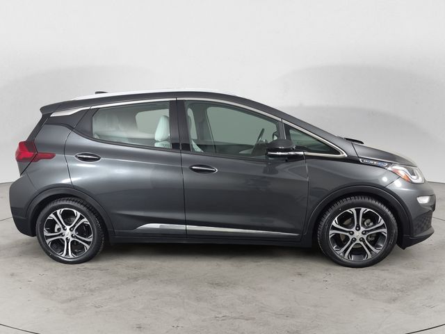Used 2019 Gray Chevrolet Premier image 4