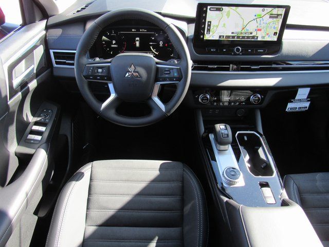 2025 Mitsubishi Outlander SE - Photo 11