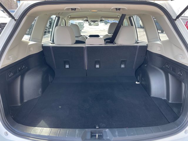 2022 Subaru Forester Base - Crystal White Pearl exterior view 13