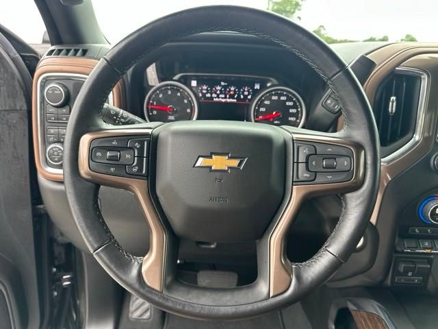 2022 Chevrolet Silverado 3500HD High Country 14