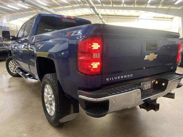 2019 Chevrolet Silverado 3500HD thumbnail 6