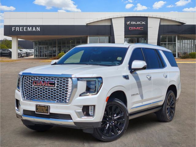 White Frost Tricoat 2024 GMC Yukon SUV / Crossover Four-Wheel Drive 