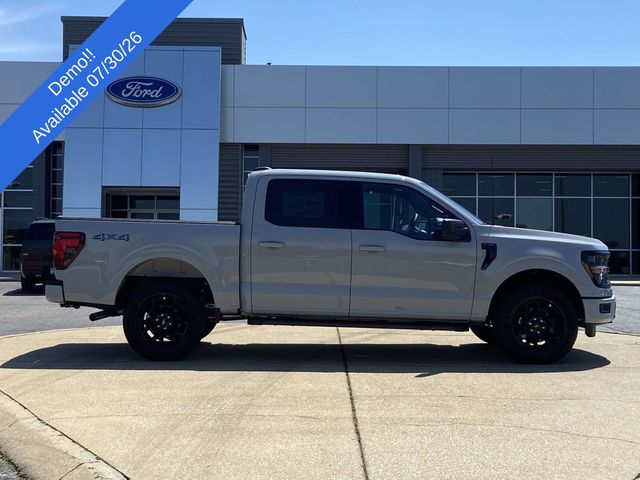 New 2026 White Ford XLT image 2