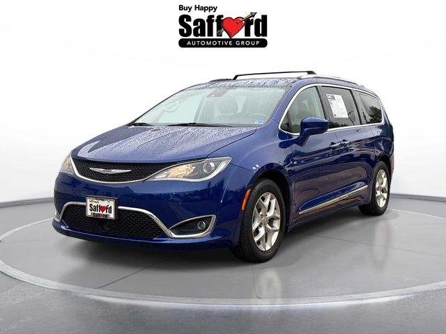Ocean Blue Metallic 2019 Chrysler Pacifica Minivan Front-Wheel Drive 9-Speed Automatic