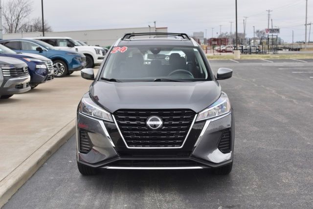 Used 2024 Nissan Kicks SV 4D Sport Utility