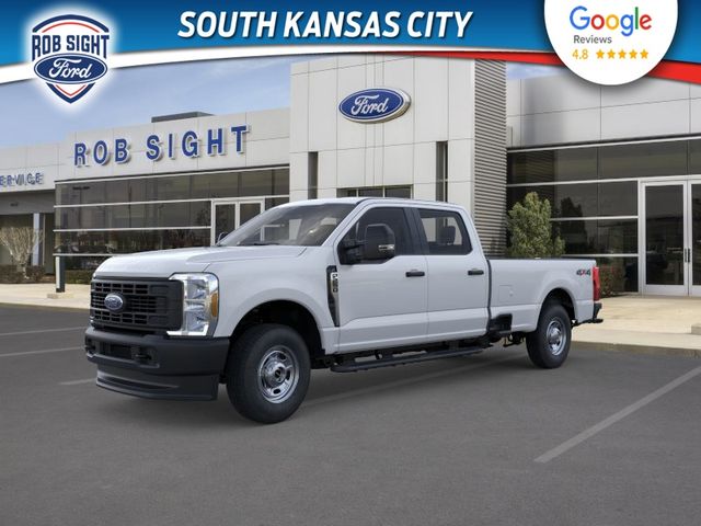 Oxford White 2026 Ford F-250 Super Duty Pickup Truck Four-Wheel Drive Automatic