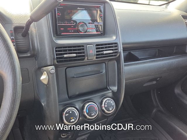 Used 2003 White Honda LX image 21