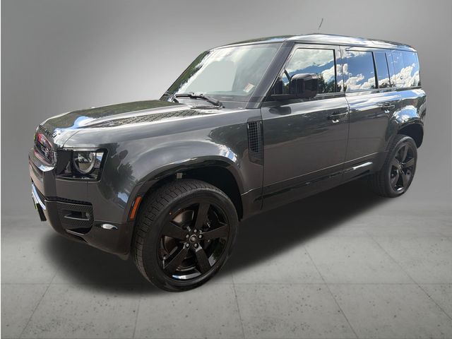  2023 Land Rover Defender 110 V8 AWD   