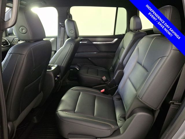 2024 GMC Acadia Elevation - Photo 12