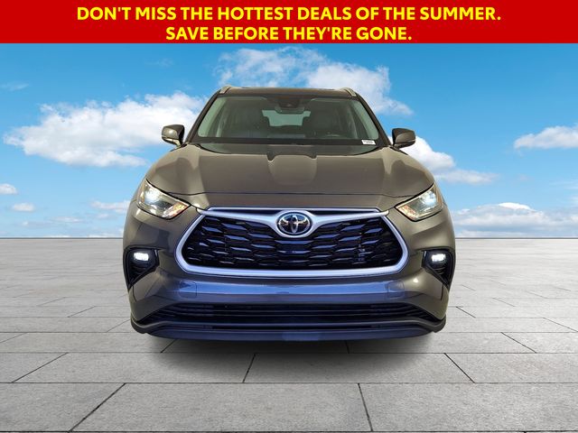 Used 2023 Toyota Highlander SUV