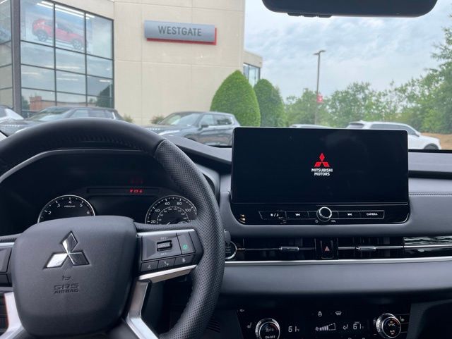 MitsubishiOutlander27