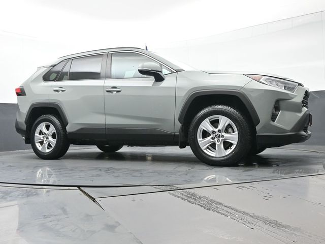 2021 Toyota RAV4 XLE 38