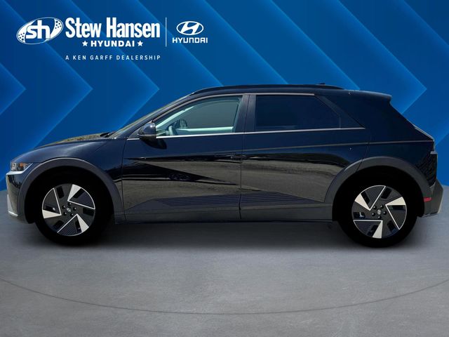 New 2026 Black Hyundai SEL image 3