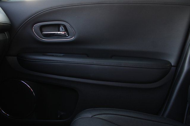 Used 2020  Honda Touring image 30