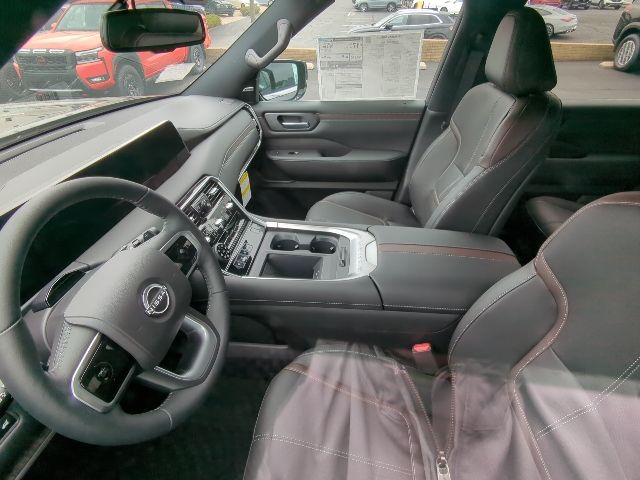 2025 Nissan Armada SL - Photo 13